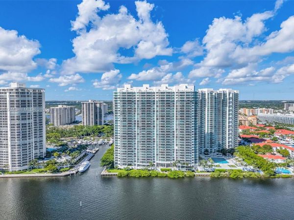 3201 NE 183rd St, Unit 1806, Aventura, FL 33160