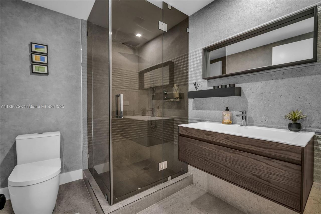 3201 NE 183rd St, Unit 1806, Aventura, FL 33160 Photo