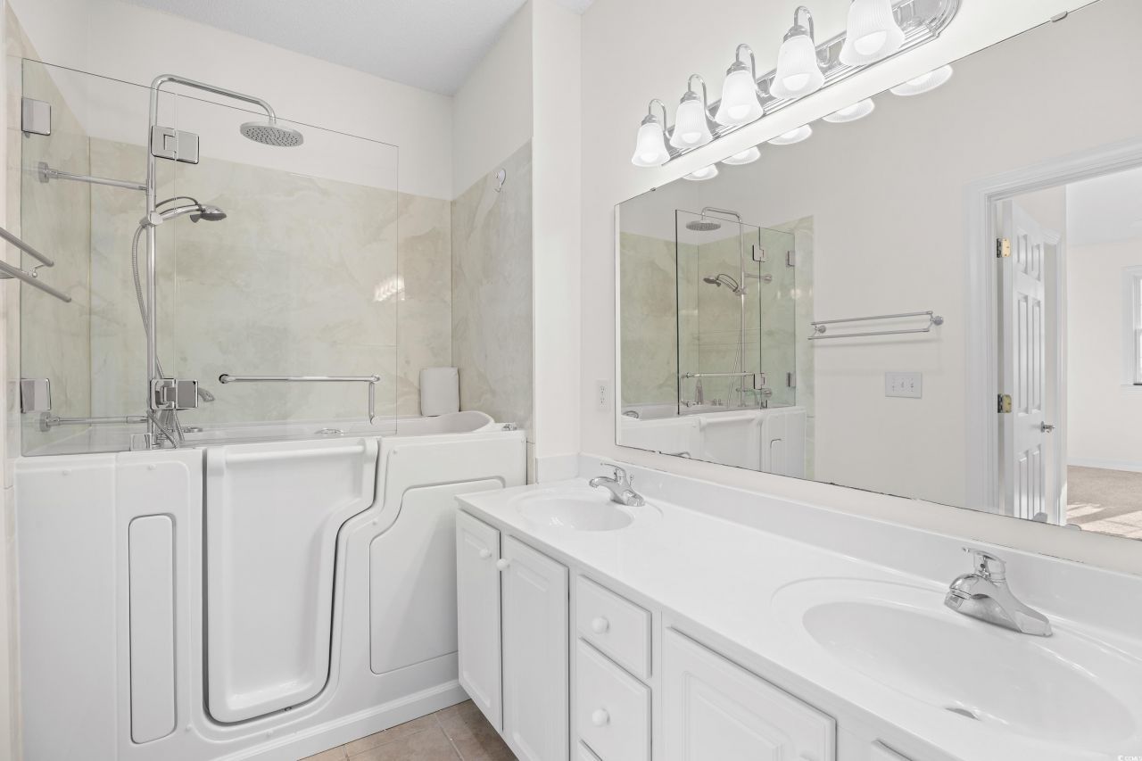 4344 Willoughby Ln. Photo 21