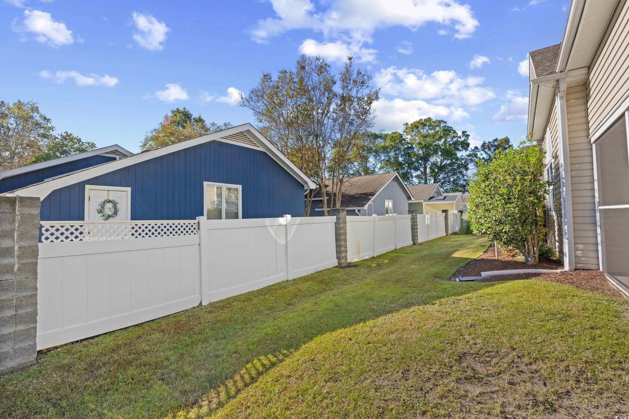 4344 Willoughby Ln. Photo 36