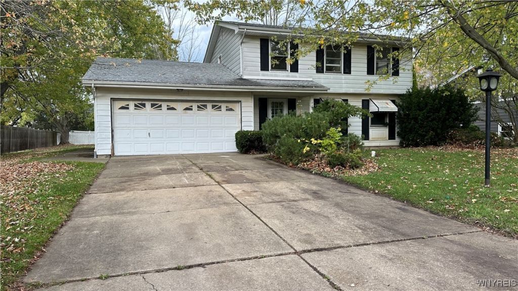 470 Brookshire Road, Youngstown, NY 14174 Main Photo