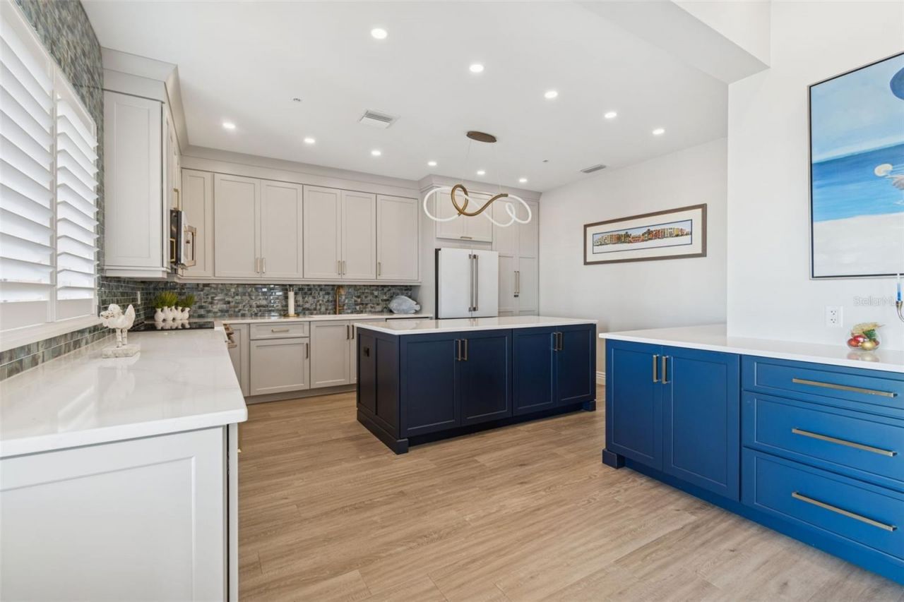 16750 Gulf Boulevard, Unit 315, North Redington Beach, FL 33708 Photo