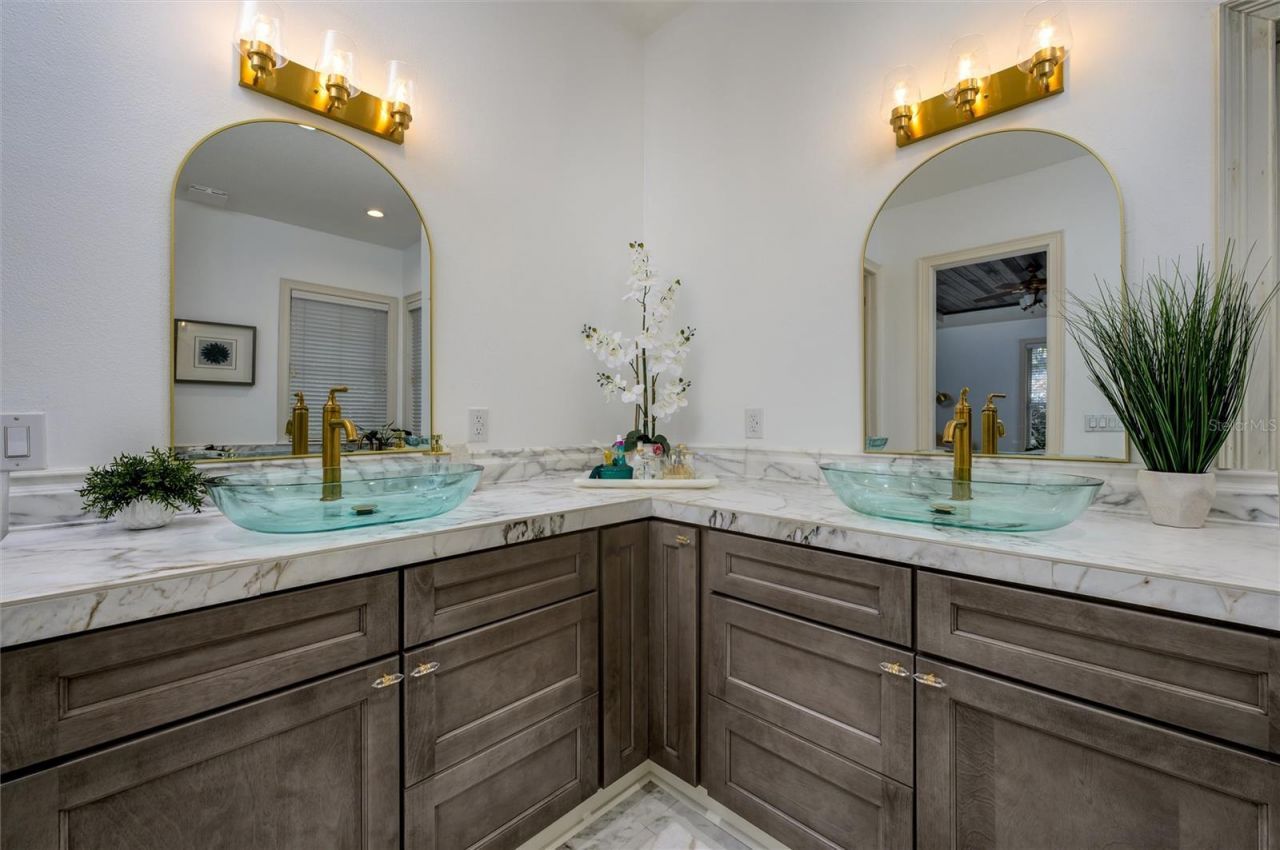 16328 Emerald Cove Drive, Lutz, FL 33549 Photo