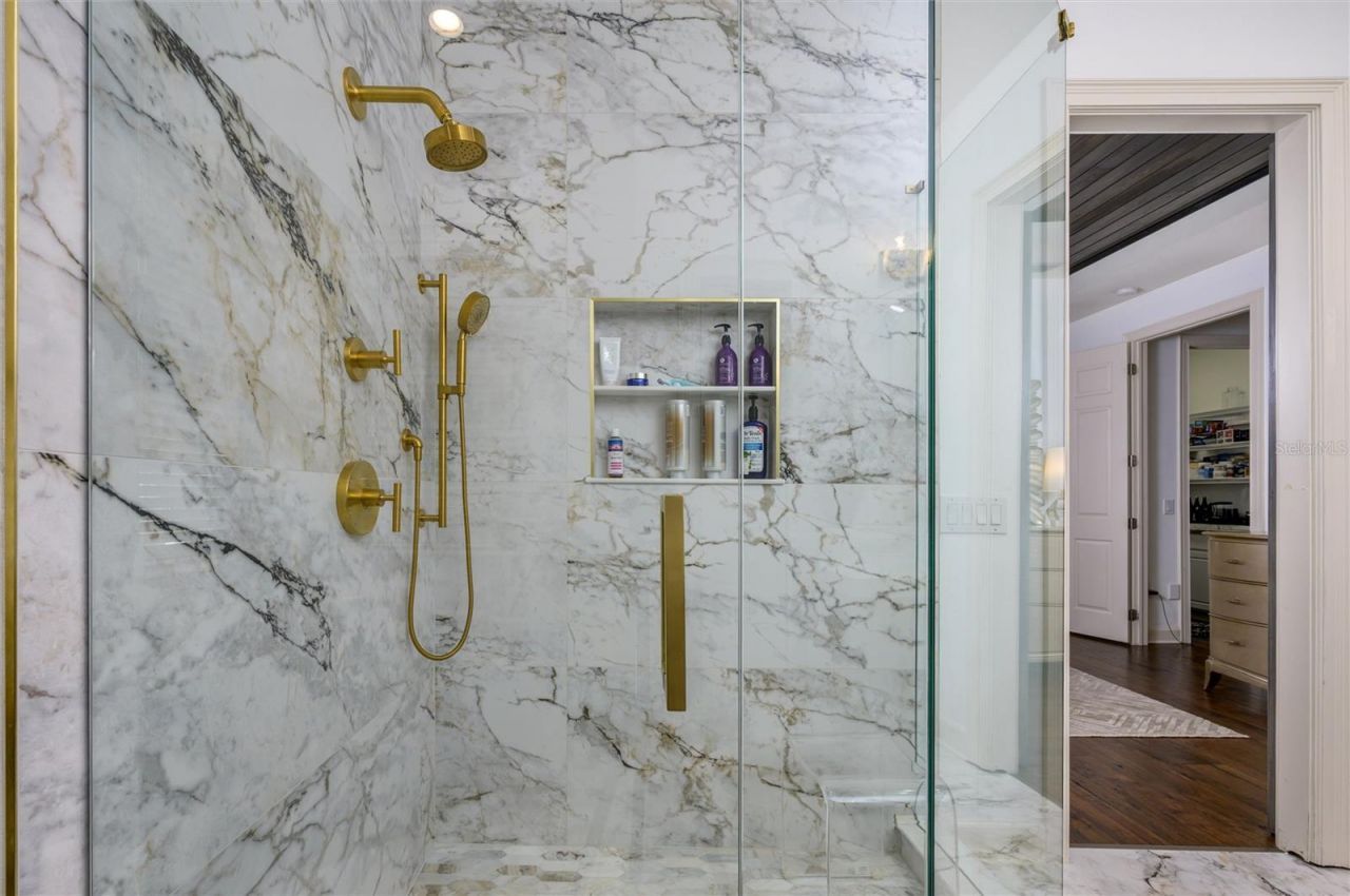 16328 Emerald Cove Drive, Lutz, FL 33549 Photo