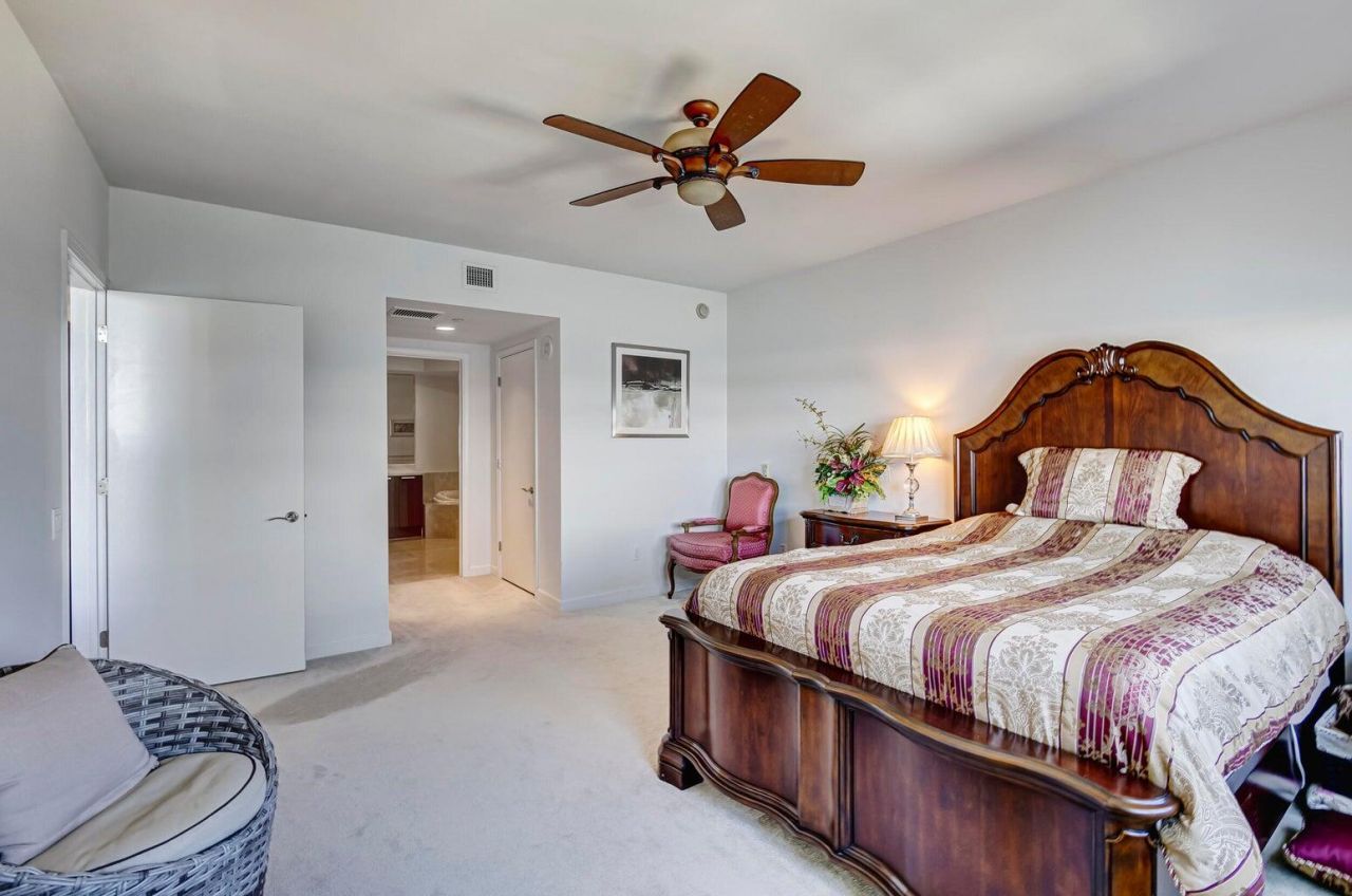 2650 Lake Shore Drive, Unit 1802, Riviera Beach, FL 33404 Photo