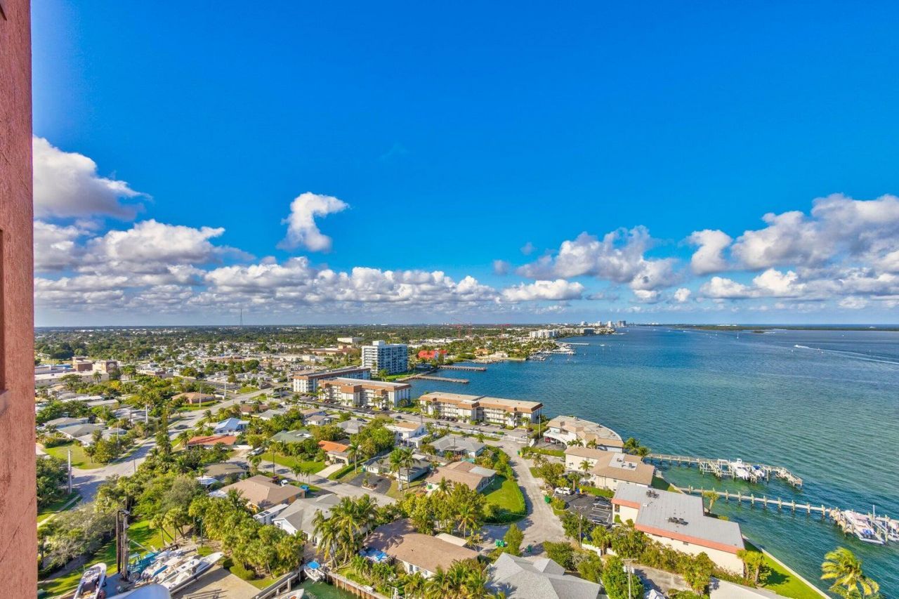 2650 Lake Shore Drive, Unit 1802, Riviera Beach, FL 33404 Photo