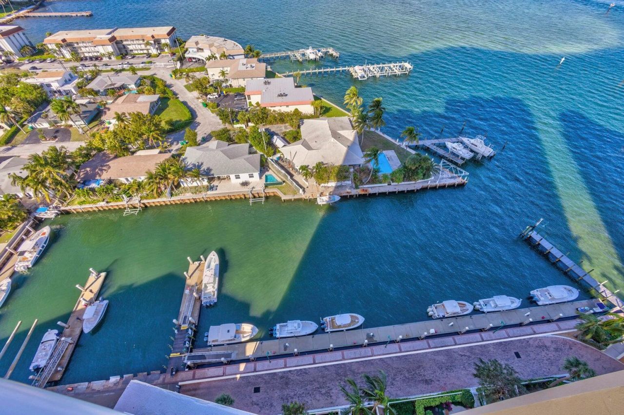 2650 Lake Shore Drive, Unit 1802, Riviera Beach, FL 33404 Photo