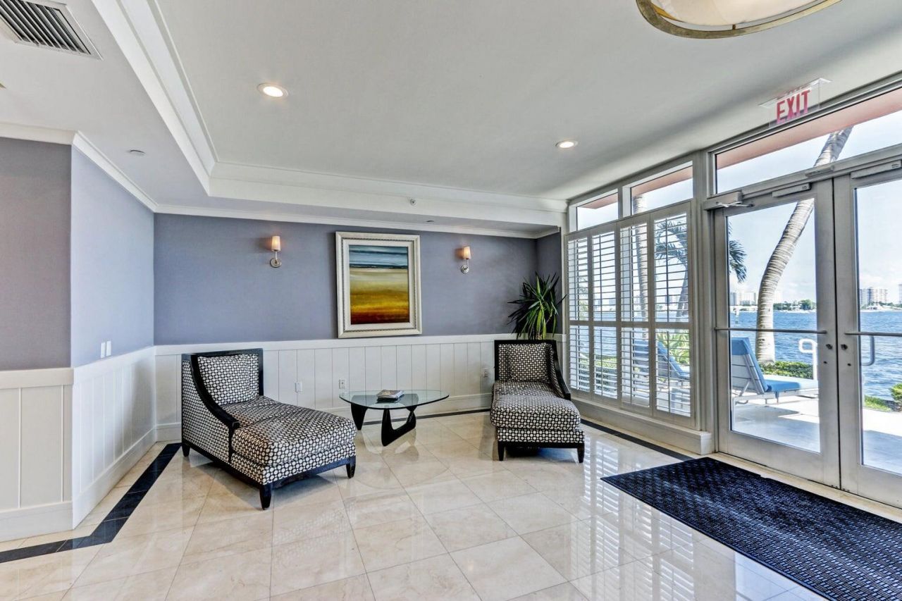 2650 Lake Shore Drive, Unit 1802, Riviera Beach, FL 33404 Photo
