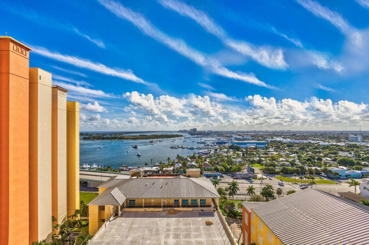 2650 Lake Shore Drive, Unit 1802, Riviera Beach, FL 33404 Photo