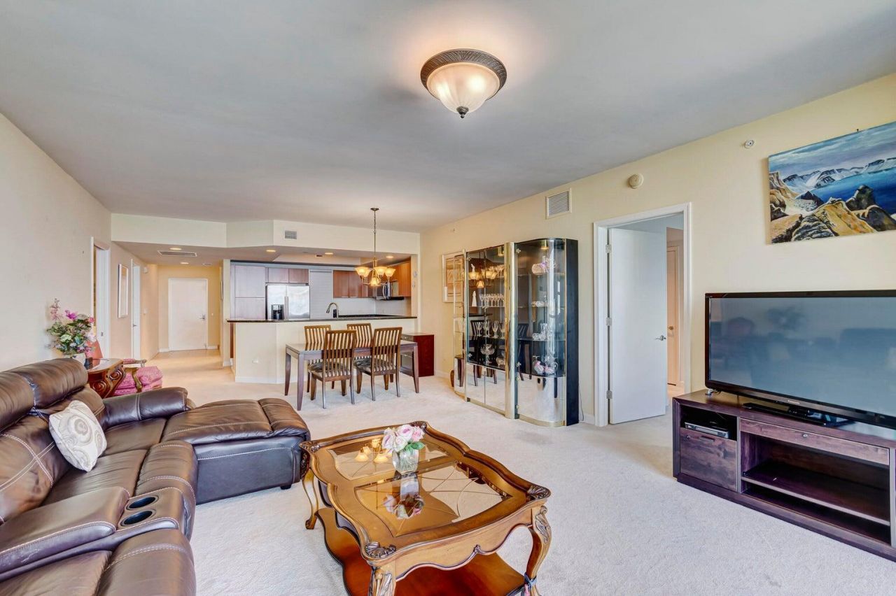 2650 Lake Shore Drive, Unit 1802, Riviera Beach, FL 33404 Photo