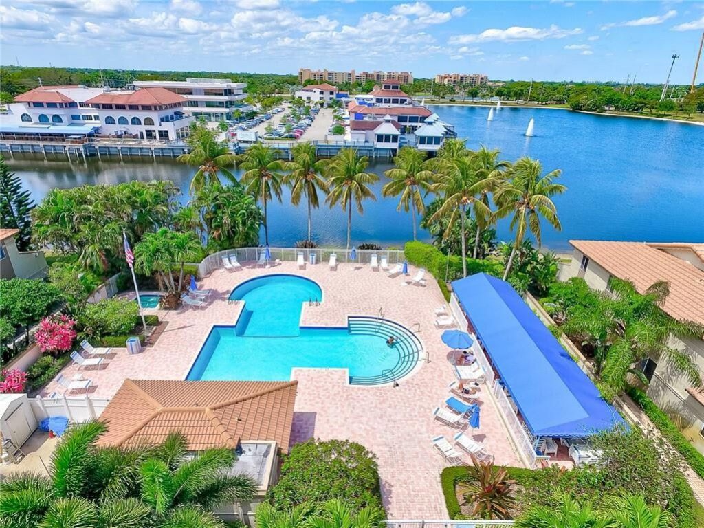 6809 Via Regina, Boca Raton, FL 33433 Photo