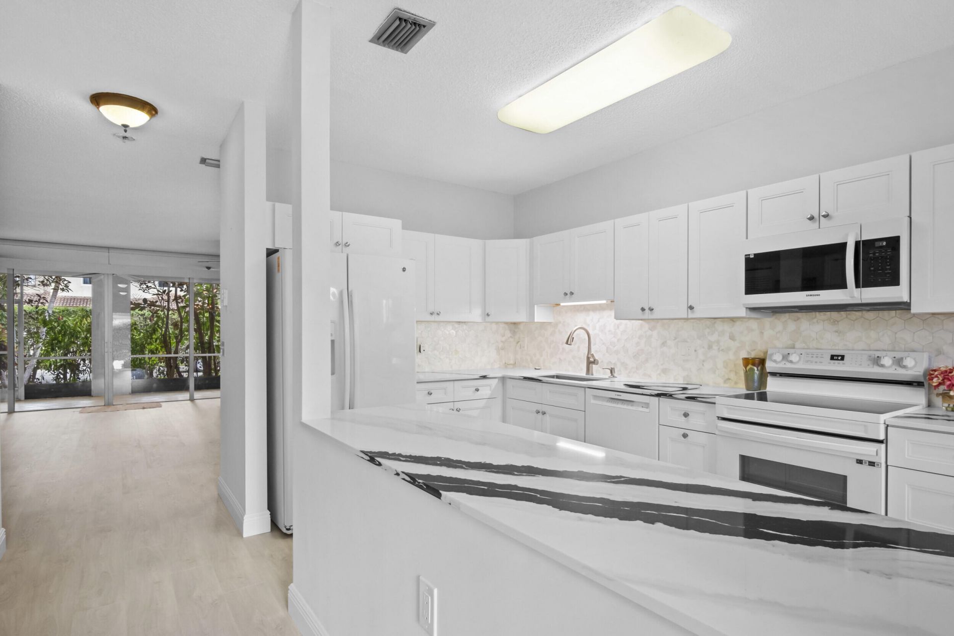 6809 Via Regina, Boca Raton, FL 33433 Photo