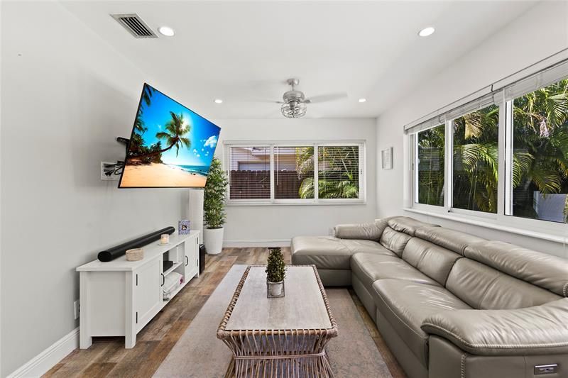 341 NE 49th Street, Fort Lauderdale, FL 33334 Photo