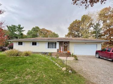 420 Dons Court, Ortonville Vlg, MI 48462