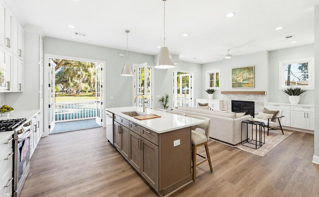 2 Albert Street Photo 10