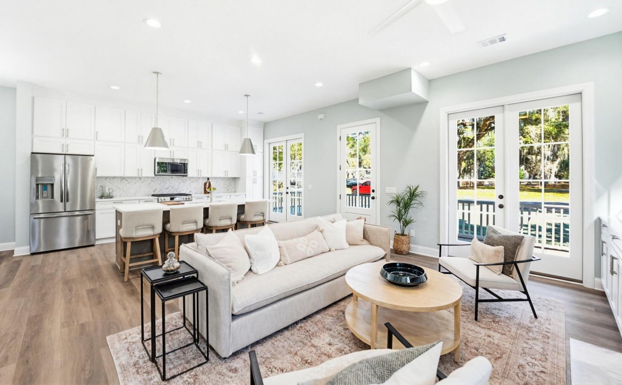 2 Albert Street Photo 14