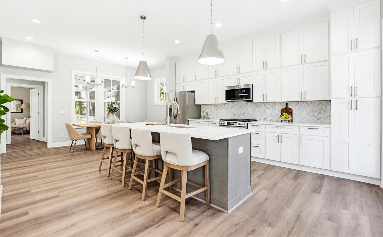 2 Albert Street Photo 16