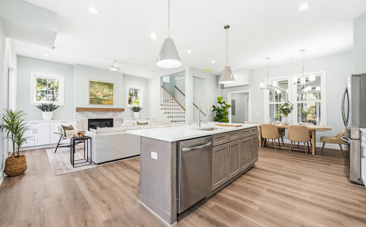 2 Albert Street Photo 18