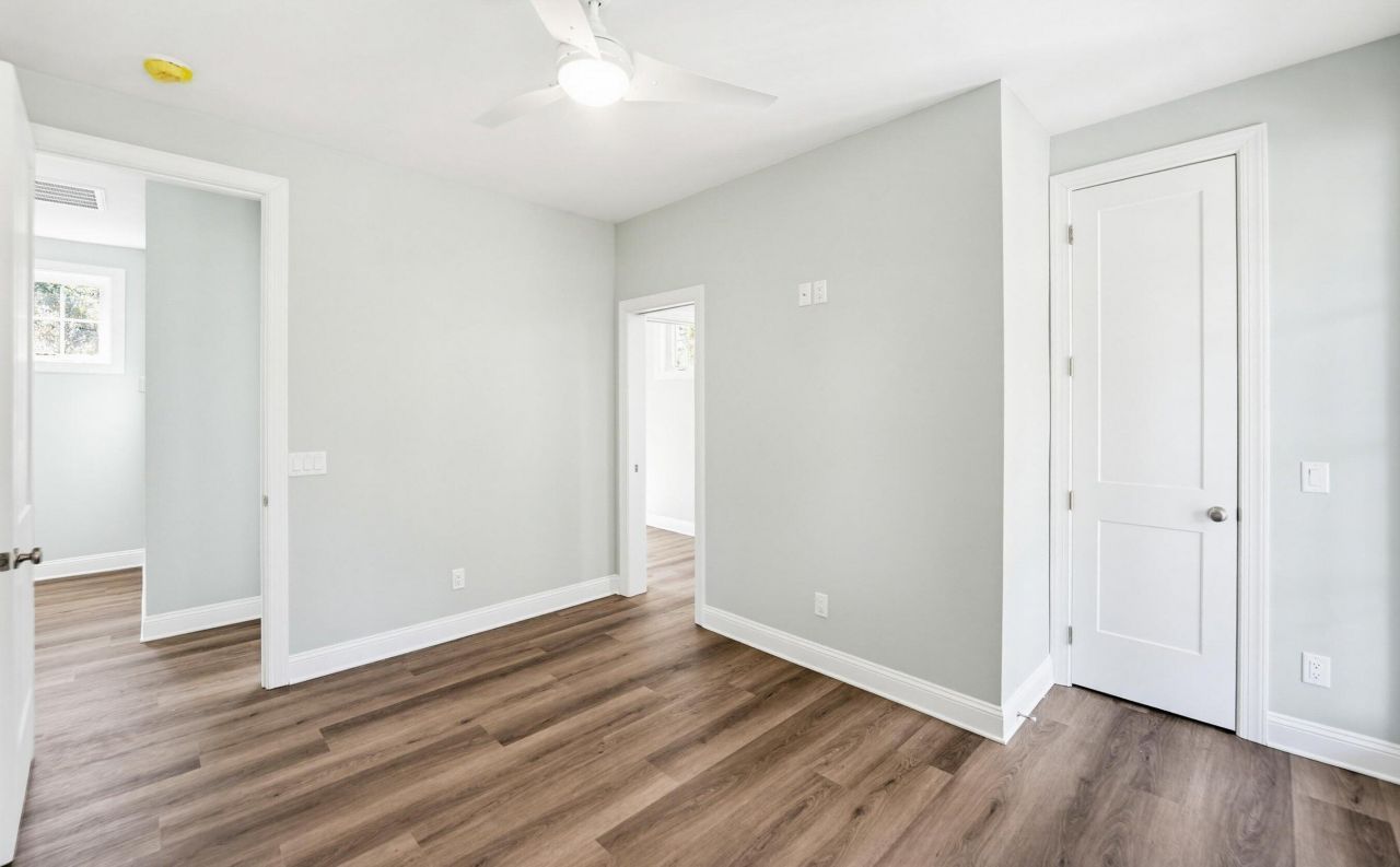 2 Albert Street Photo 41