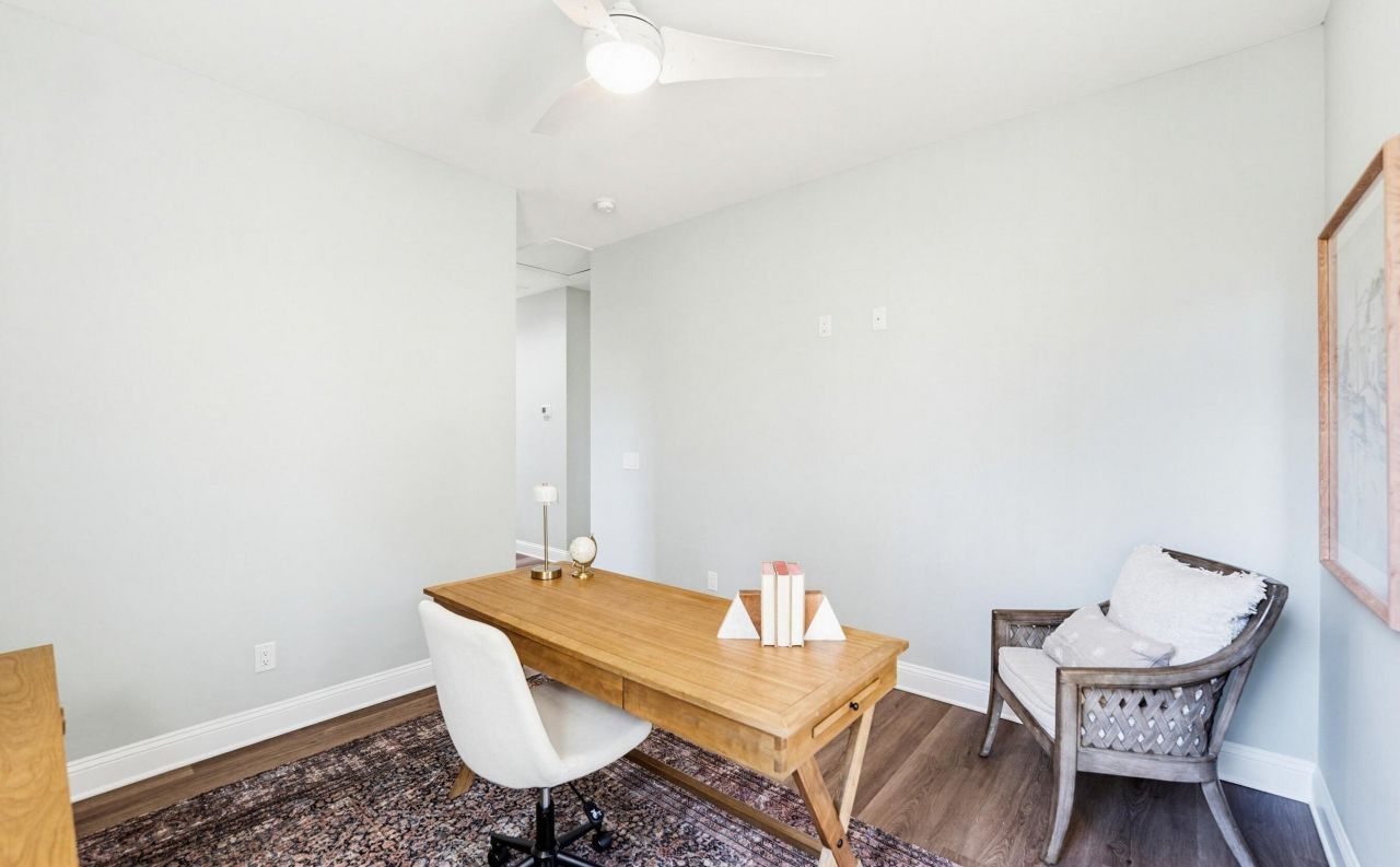 2 Albert Street Photo 43