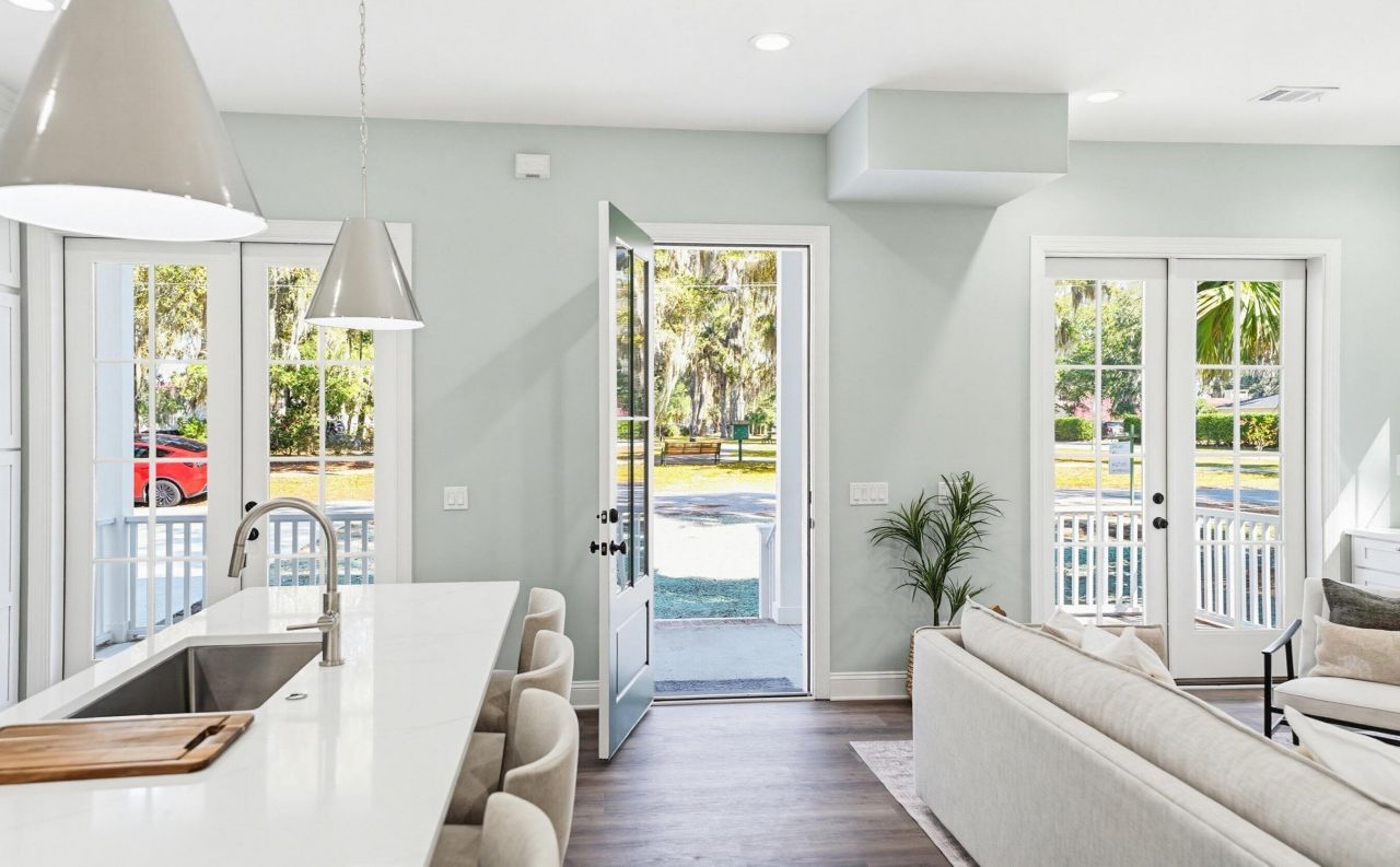 2 Albert Street Photo 8