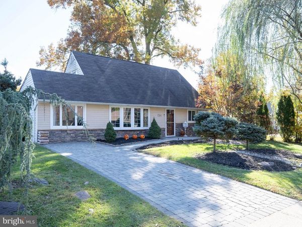 154 JUNIPER DRIVE, LEVITTOWN, PA 19056