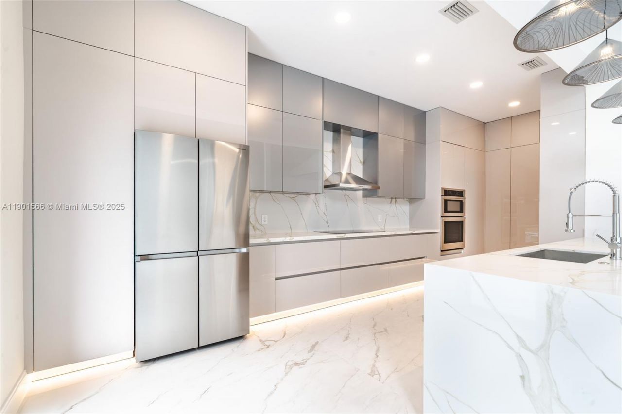 842 W Coco Plum Cir, Plantation, FL 33324 Photo