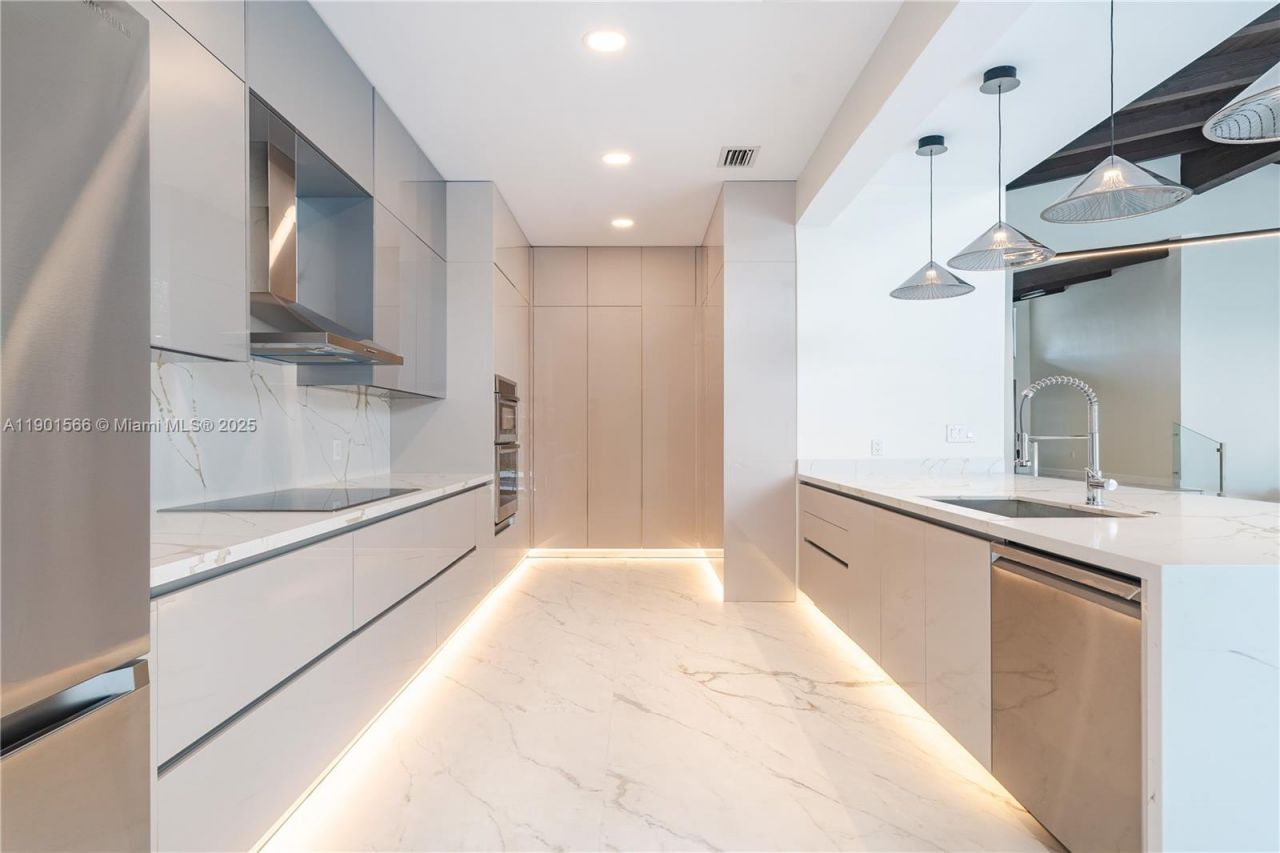 842 W Coco Plum Cir, Plantation, FL 33324 Photo