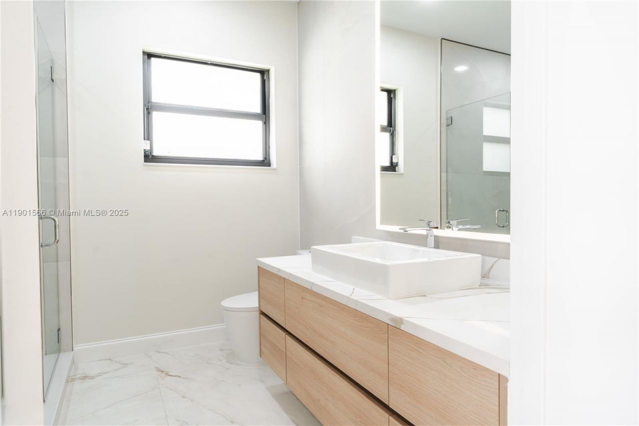 842 W Coco Plum Cir, Plantation, FL 33324 Photo