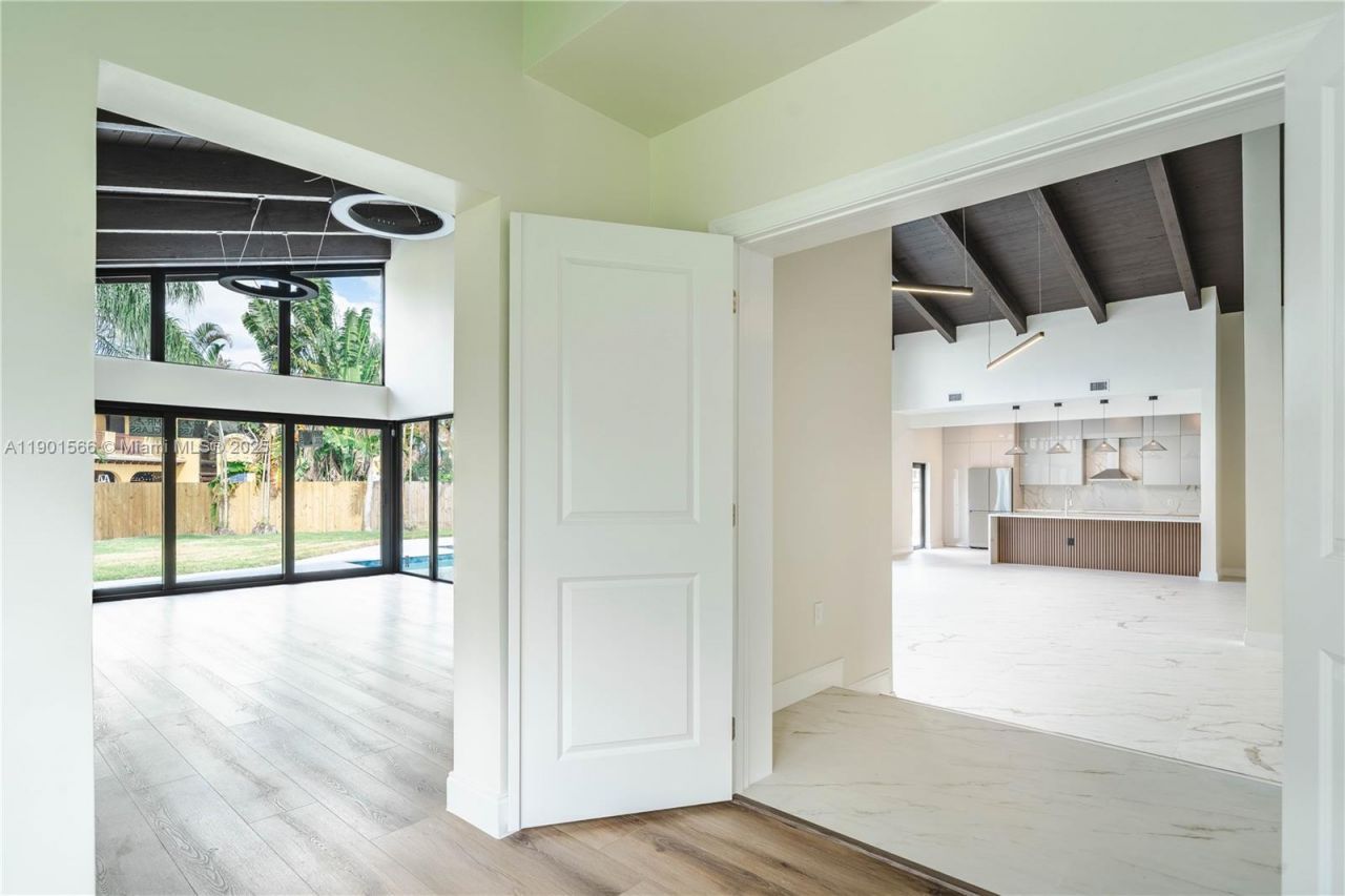 842 W Coco Plum Cir, Plantation, FL 33324 Photo