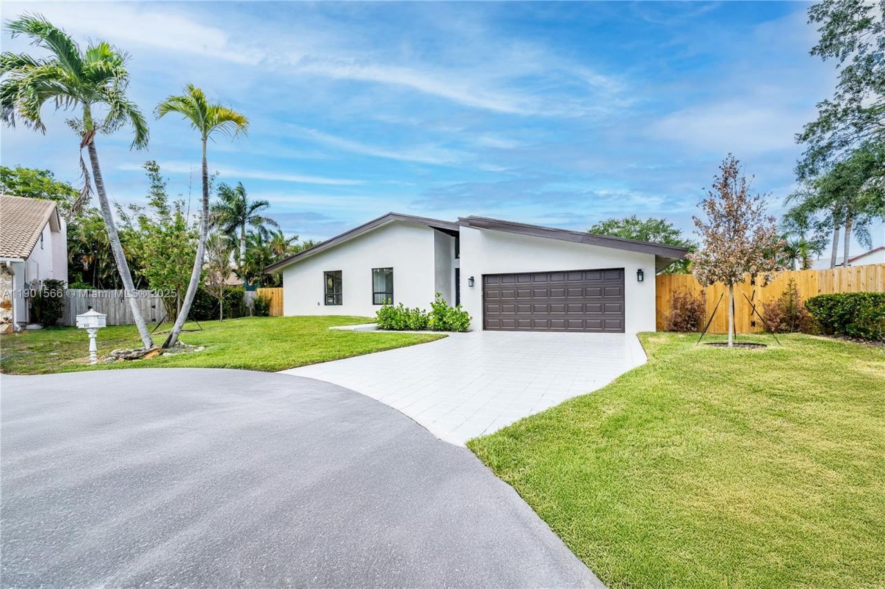 842 W Coco Plum Cir, Plantation, FL 33324 Photo