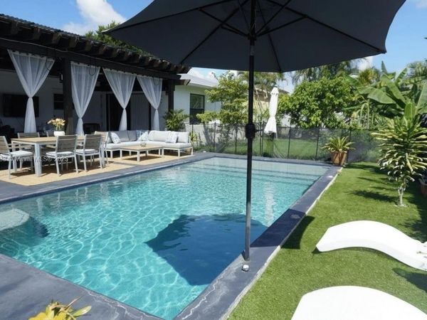 4678 NW 99th Ter, Sunrise, FL 33351