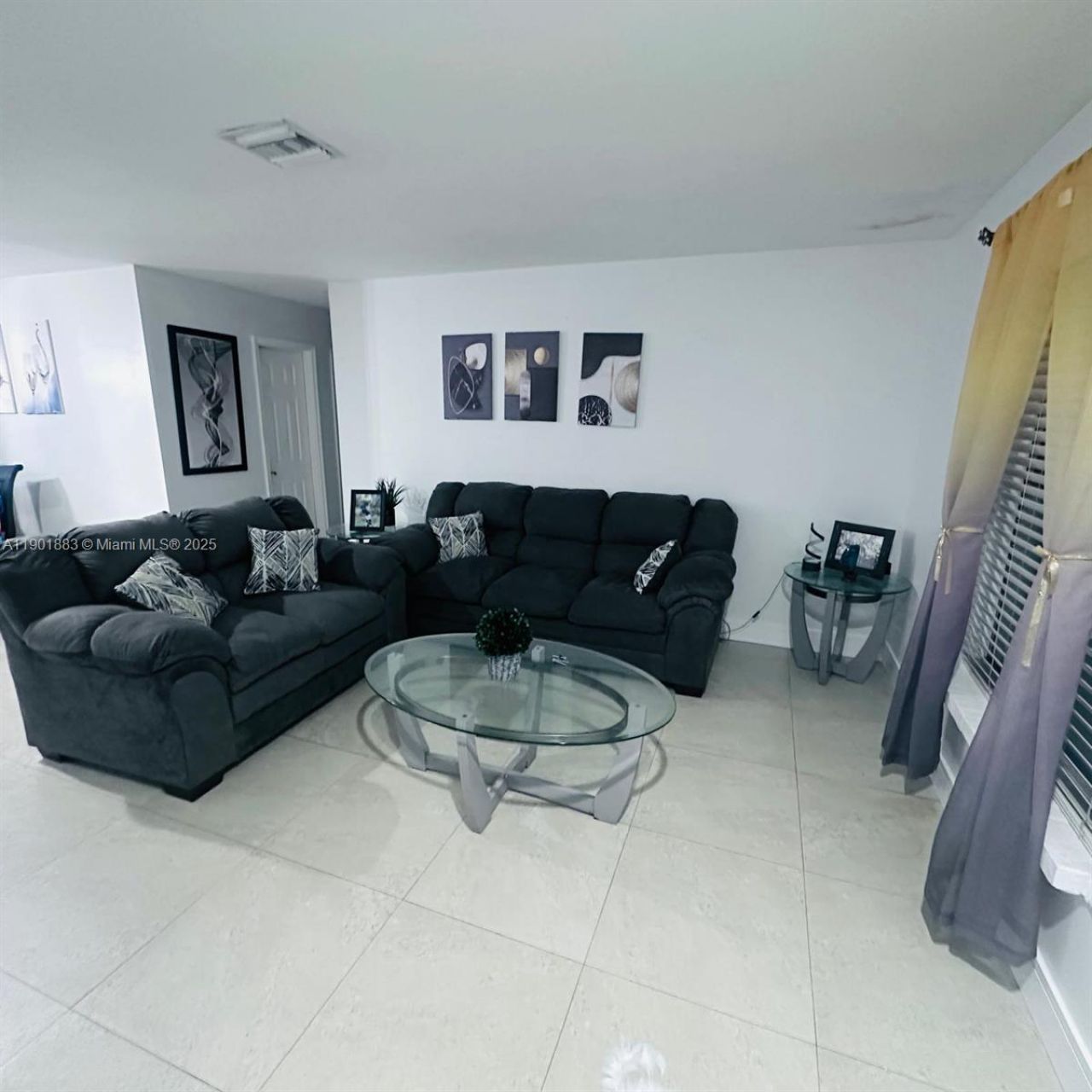 4678 NW 99th Ter, Sunrise, FL 33351 Photo