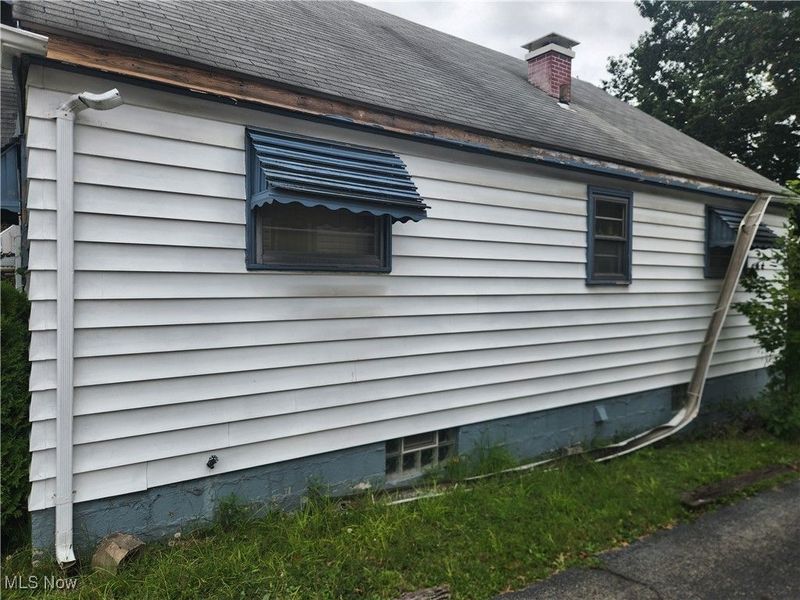 564 Miller Street, Youngstown, OH 44502 Photo 3