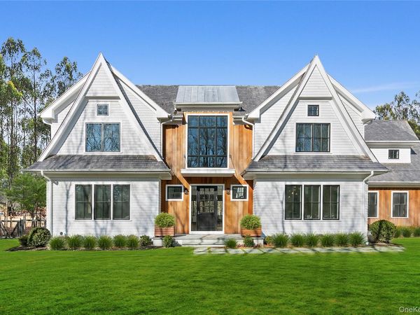 94 Merchants Path, Sagaponack, NY 11962