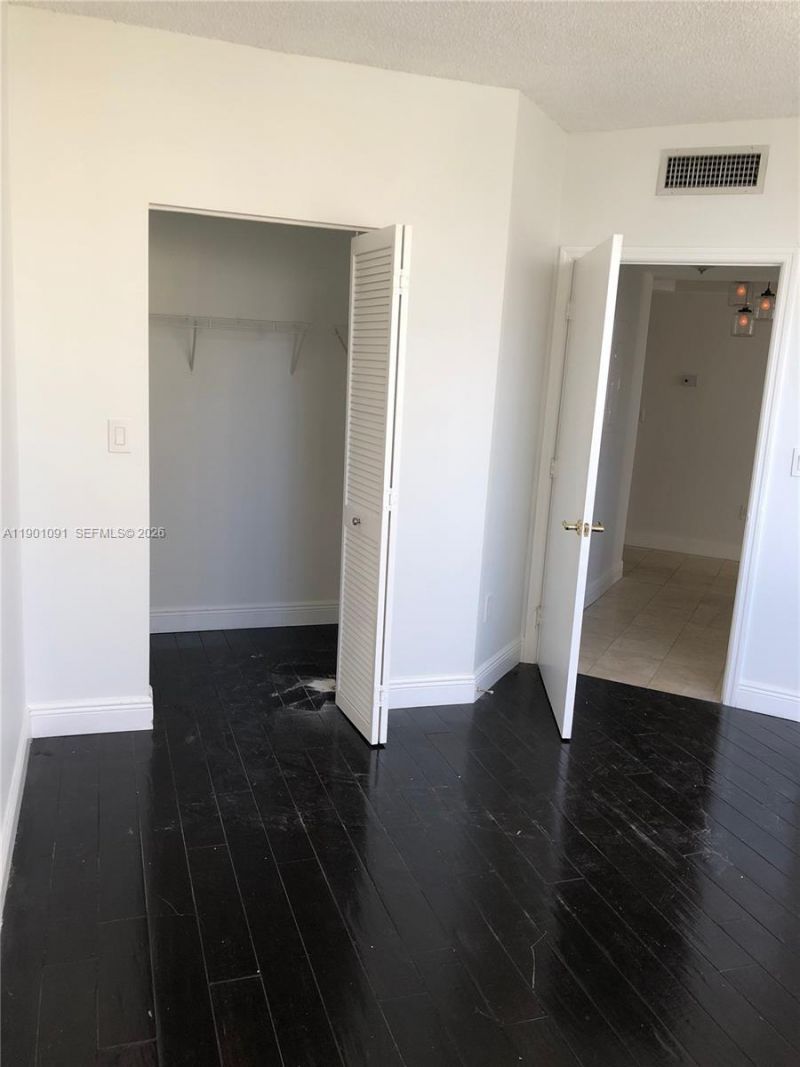 6422 Collins Ave, Unit 701, Miami Beach, FL 33141 Photo