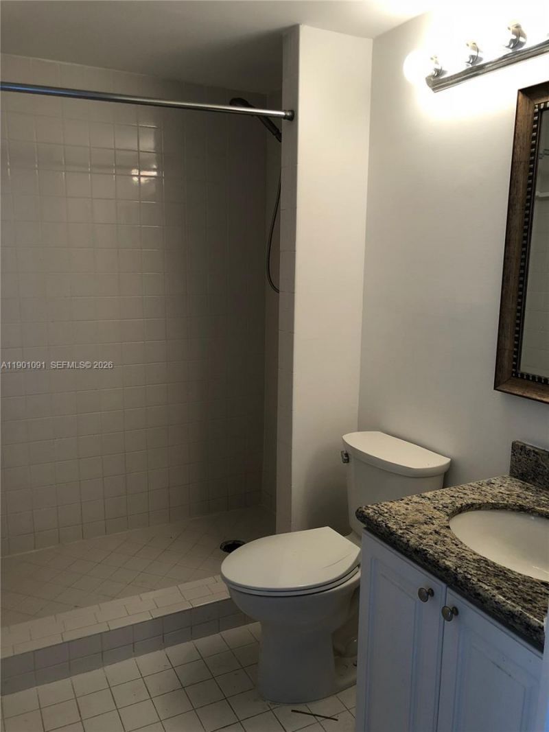 6422 Collins Ave, Unit 701, Miami Beach, FL 33141 Photo