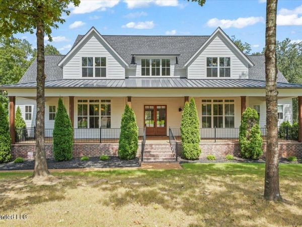 6264 Valley Oaks Drive, Olive Branch, MS 38654