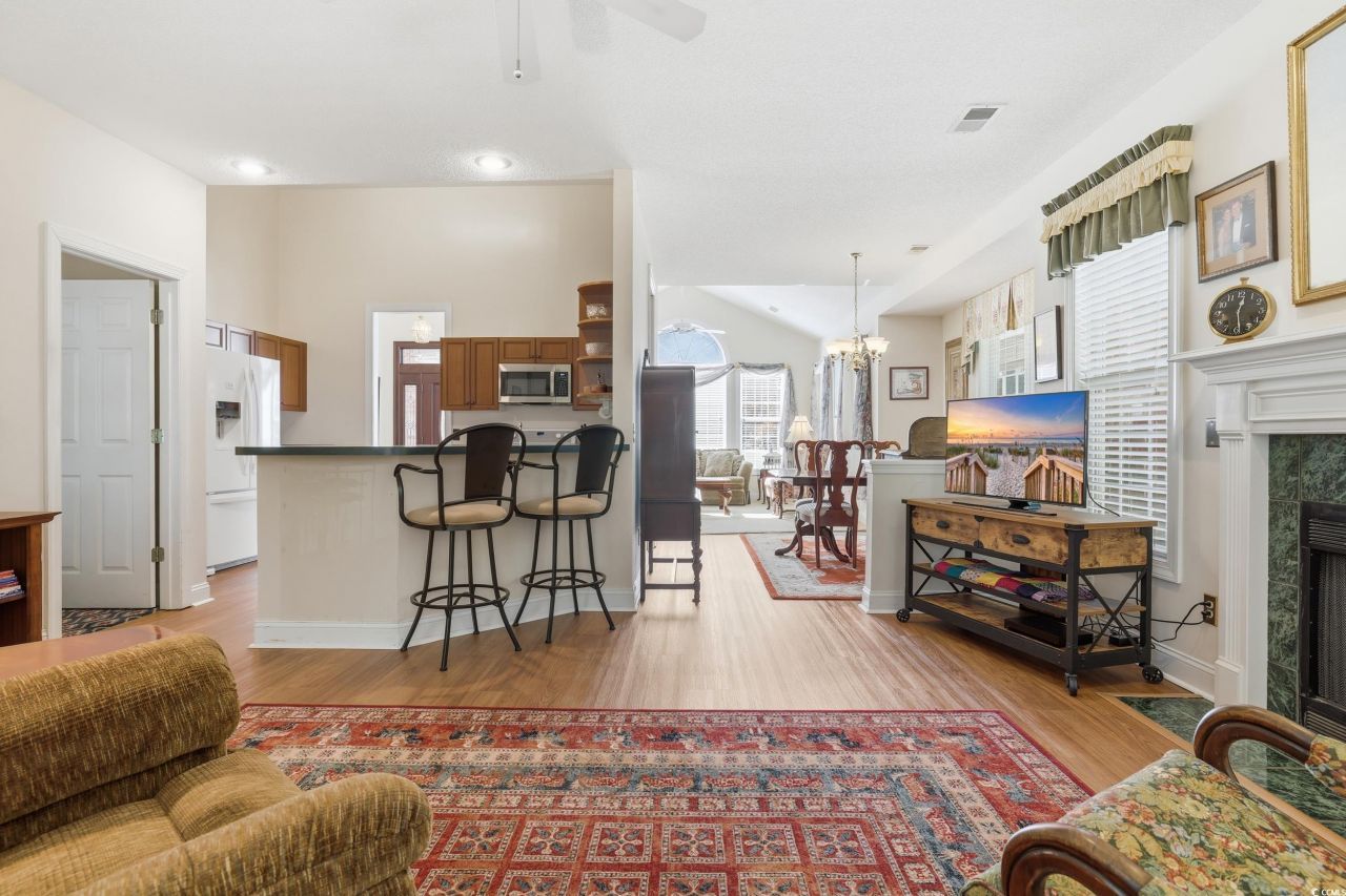 340 Fieldgate Circle Photo 13