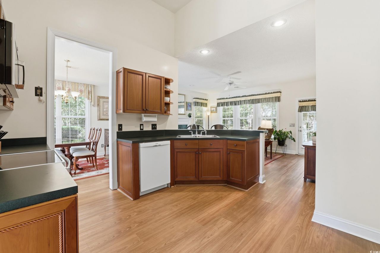 340 Fieldgate Circle Photo 17