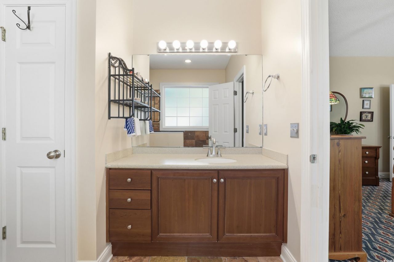 340 Fieldgate Circle Photo 22