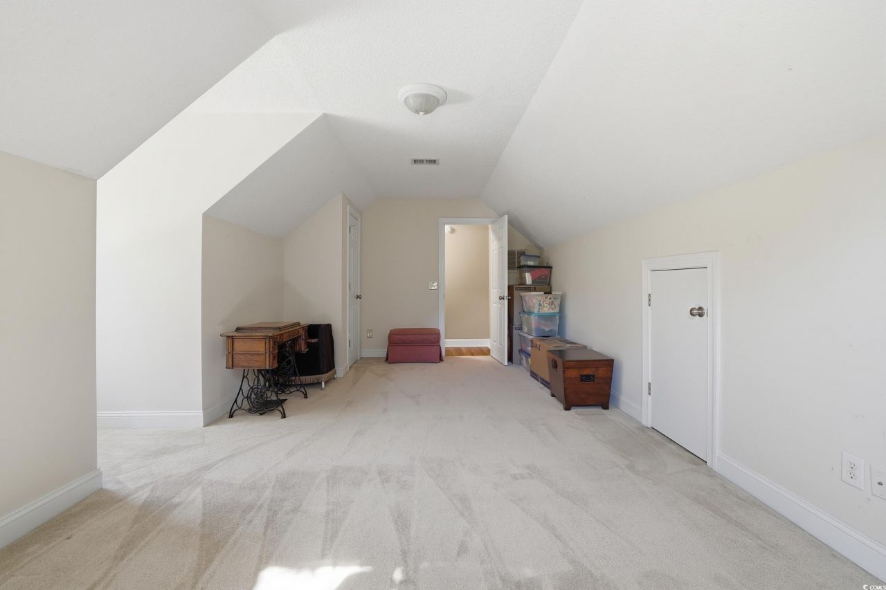 340 Fieldgate Circle Photo 32