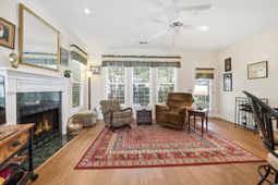 340 Fieldgate Circle photo 4