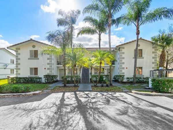 1831 NW 94th Avenue, Coral Springs, FL 33071