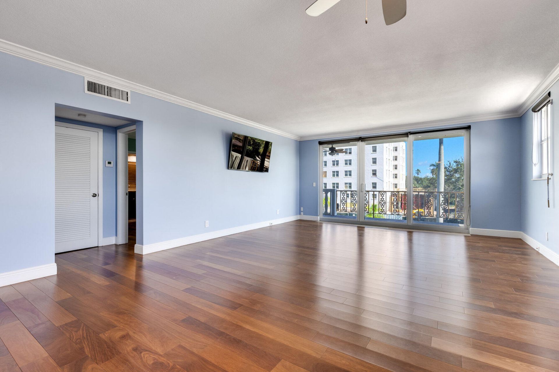 1 S Lakeside Drive, Unit C1, Lake Worth Beach, FL 33460 Photo