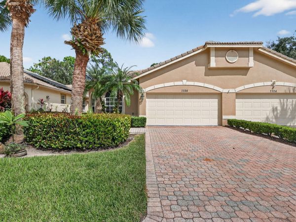 7328 Sea Pines Court, Port St. Lucie, FL 34986