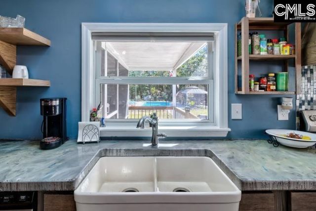 180 Green Hills Drive Photo 33