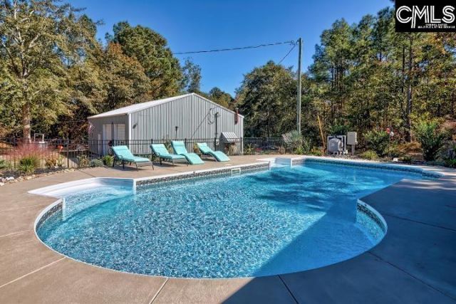 180 Green Hills Drive Photo 9