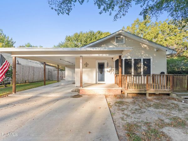 1404 S Marie Street, Rayne, LA 70578