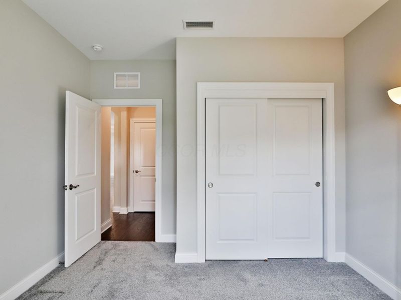 6947 Hollyhock Drive, New Albany, OH 43054 Photo 25